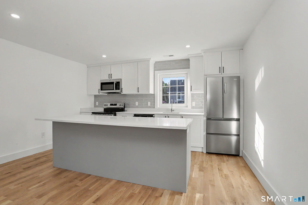 8 Benson Road - Photo 2