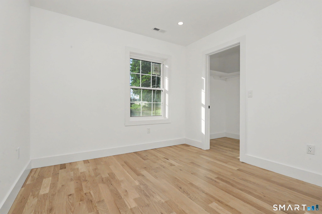 8 Benson Road - Photo 9