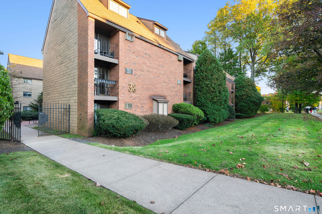 38 Main Street - Photo 19