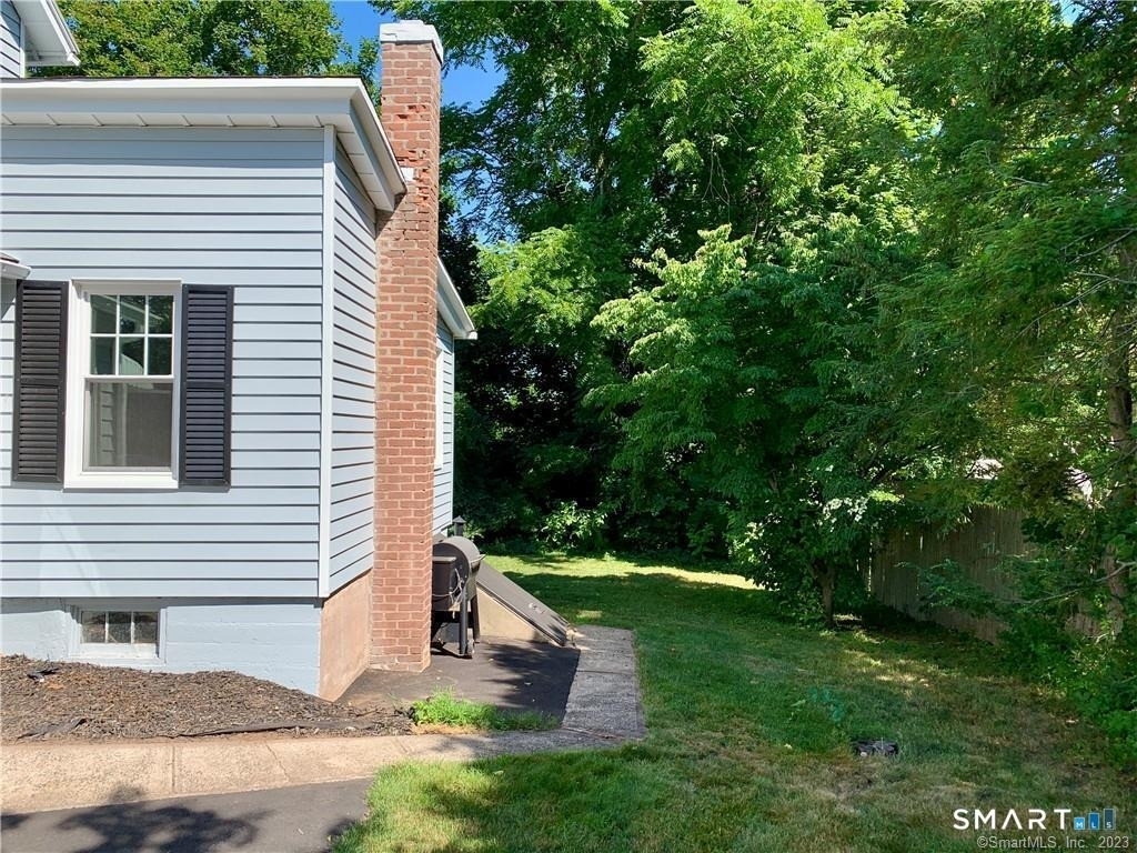 575 Butternut Street - Photo 2