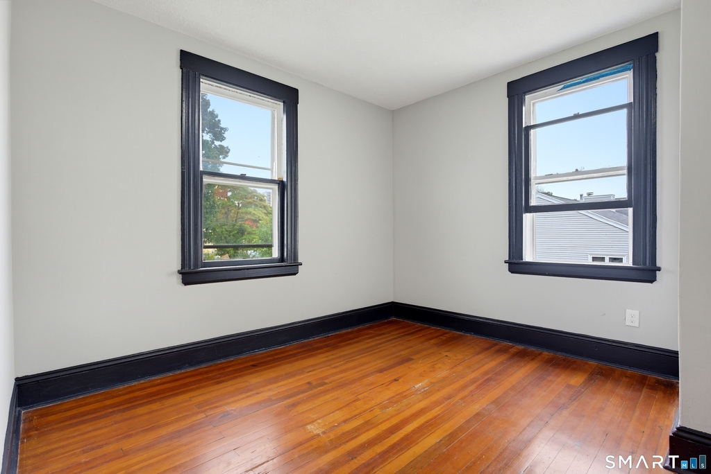 54 Hillside Avenue - Photo 16