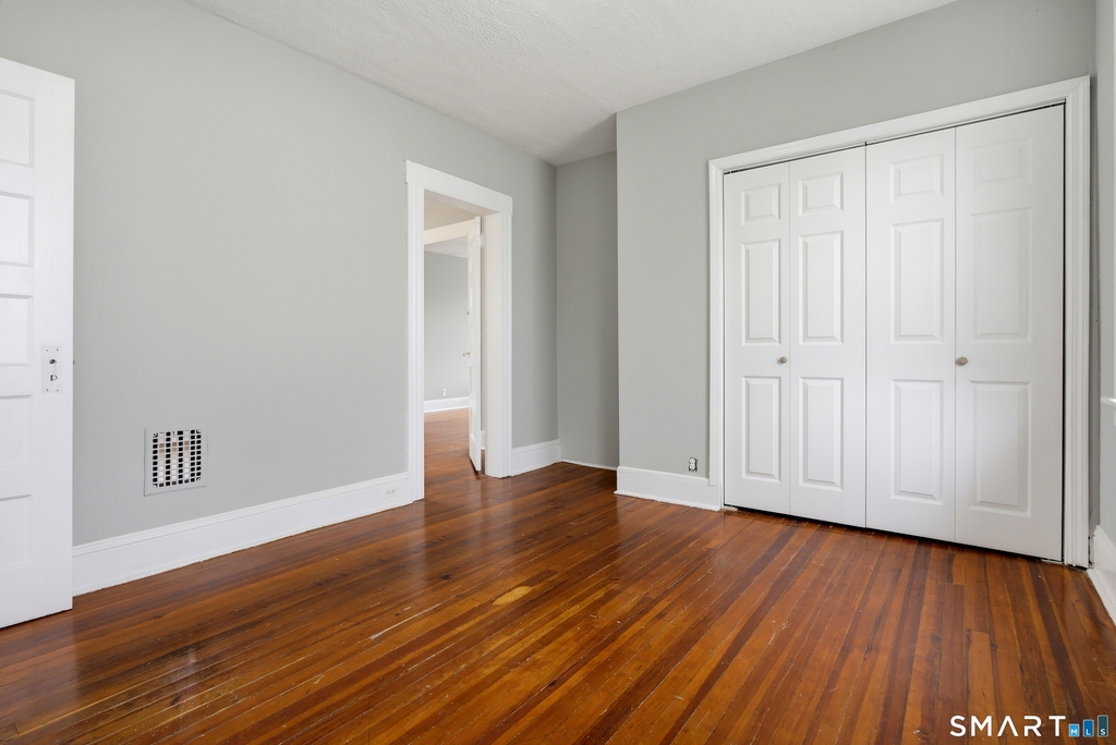 54 Hillside Avenue - Photo 13