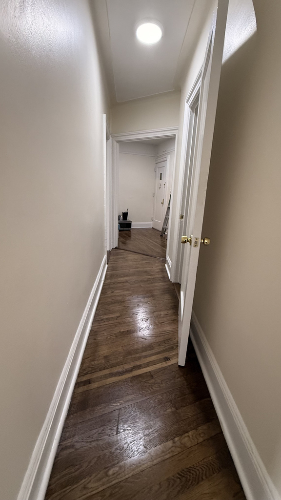 West 11th Street - Photo 3