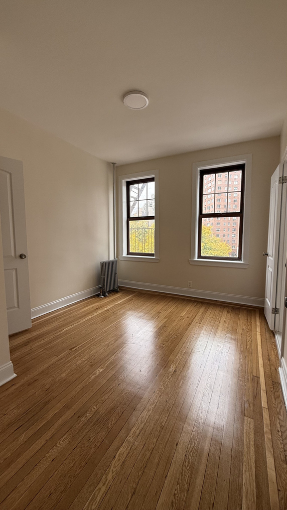 West 11th Street - Photo 2