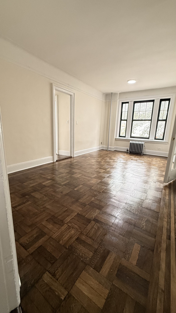 West 11th Street - Photo 0