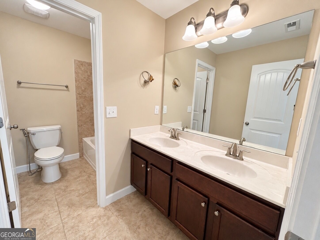 820 Stonekirk Court - Photo 12