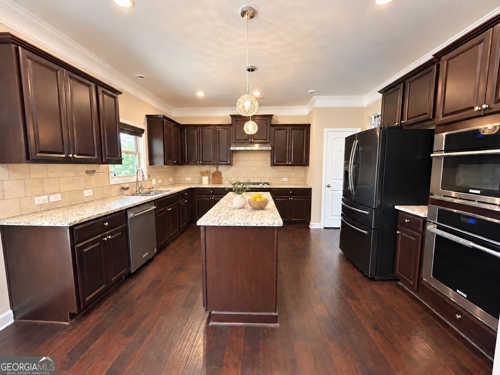820 Stonekirk Court - Photo 4