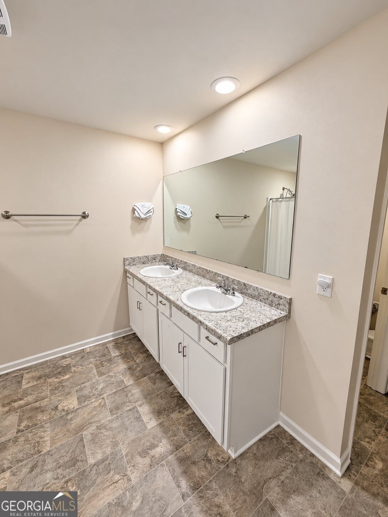 341 Starbuck Parkway - Photo 8