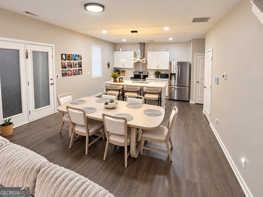 341 Starbuck Parkway - Photo 2