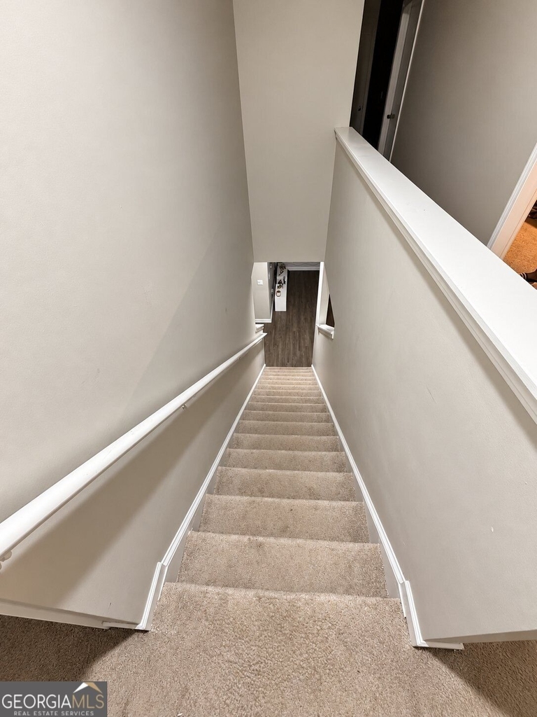 341 Starbuck Parkway - Photo 5