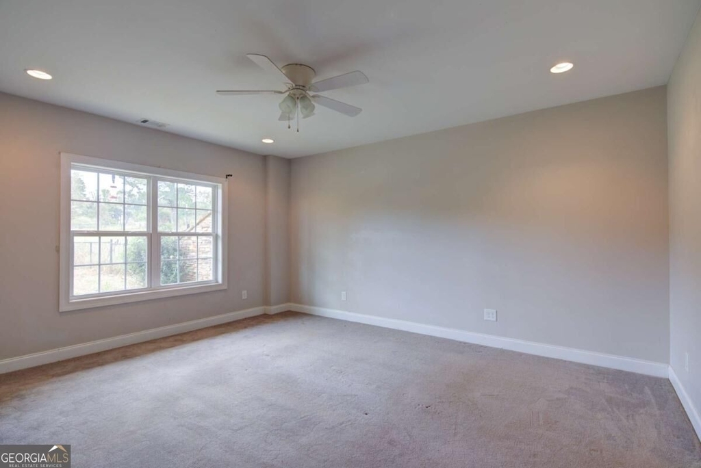 8365 Wallace Wood Road - Photo 18
