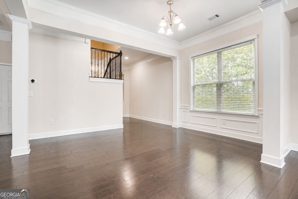 2544 Josselyn Lane Se - Photo 11
