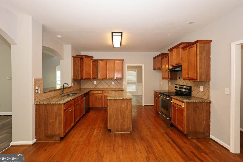 2025 Jessica Way Ne - Photo 16