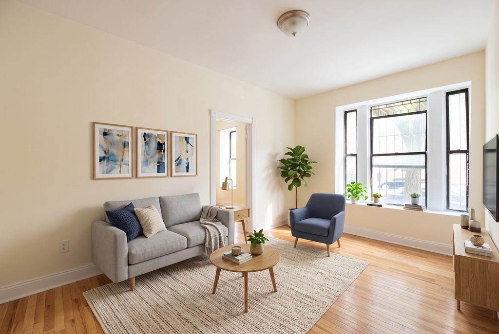 631 Edgecombe Avenue - Photo 4