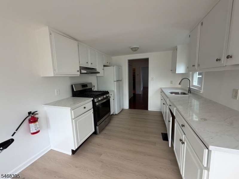 58 N Main St - Photo 3