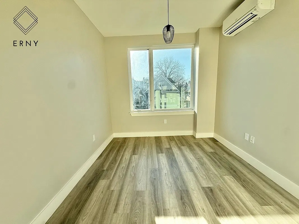 1565 New York Avenue - Photo 5