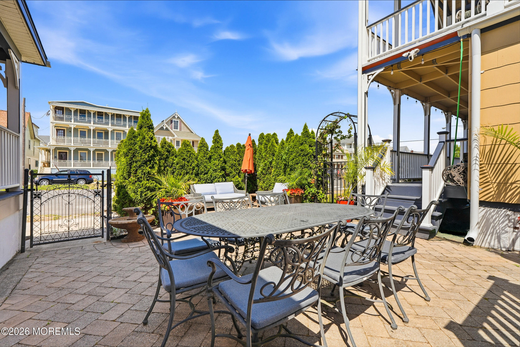 93 Central Avenue - Photo 2