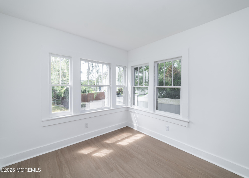 92 Asbury Avenue - Photo 15