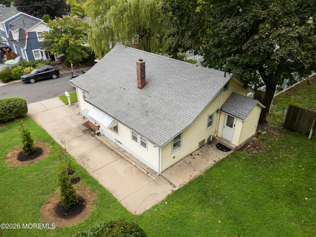 92 Asbury Avenue - Photo 5