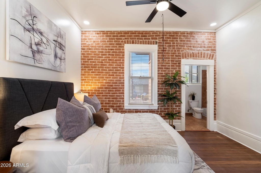 706 E Whitton Avenue - Photo 11
