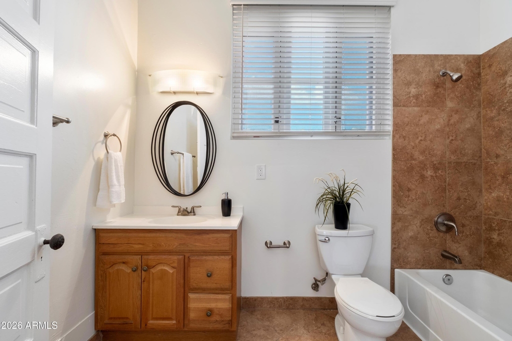 706 E Whitton Avenue - Photo 14