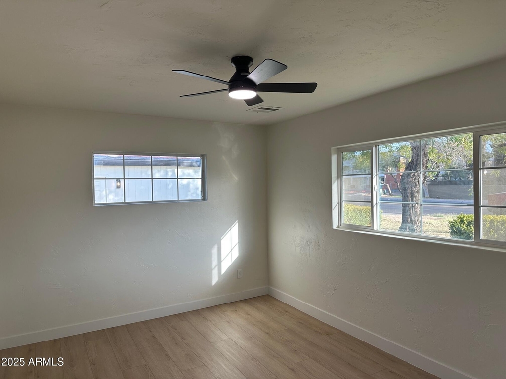4314 E Oak Street - Photo 12