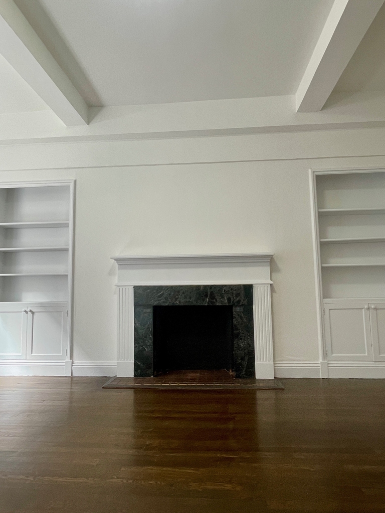West 55th Street - Photo 5