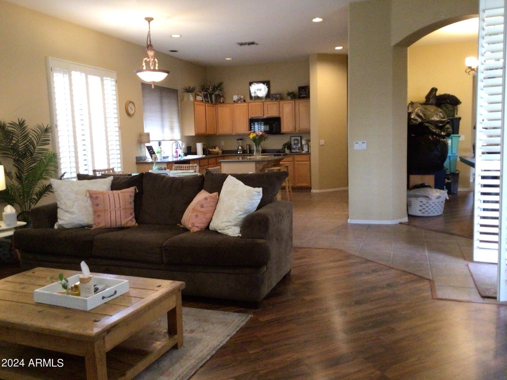 674 W Desert Broom Drive - Photo 8