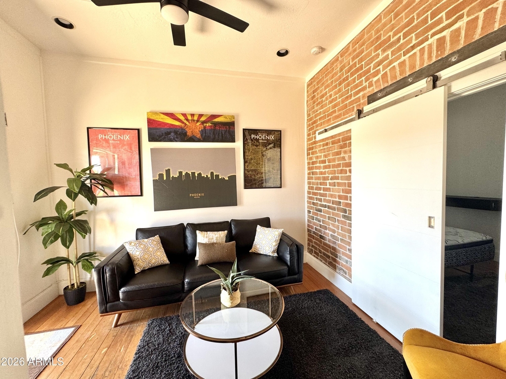 706 E Whitton Avenue - Photo 8