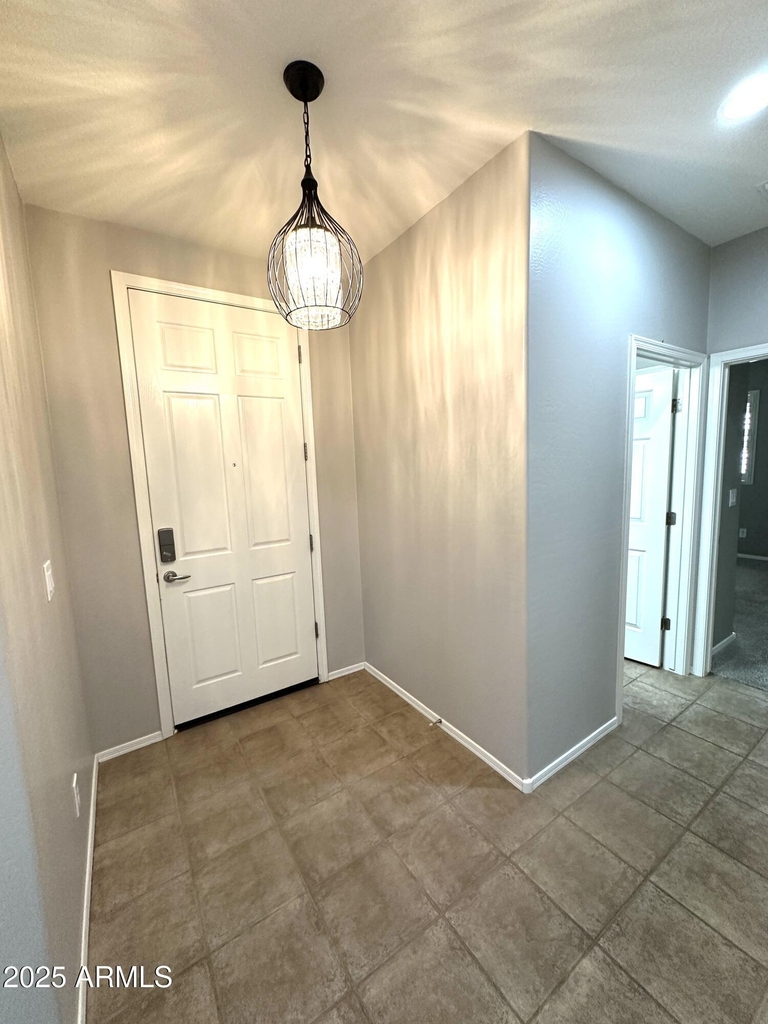 1719 W Owens Way - Photo 1