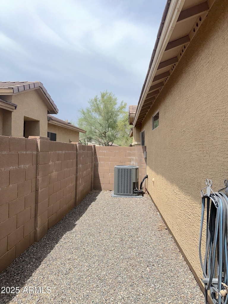 1719 W Owens Way - Photo 32