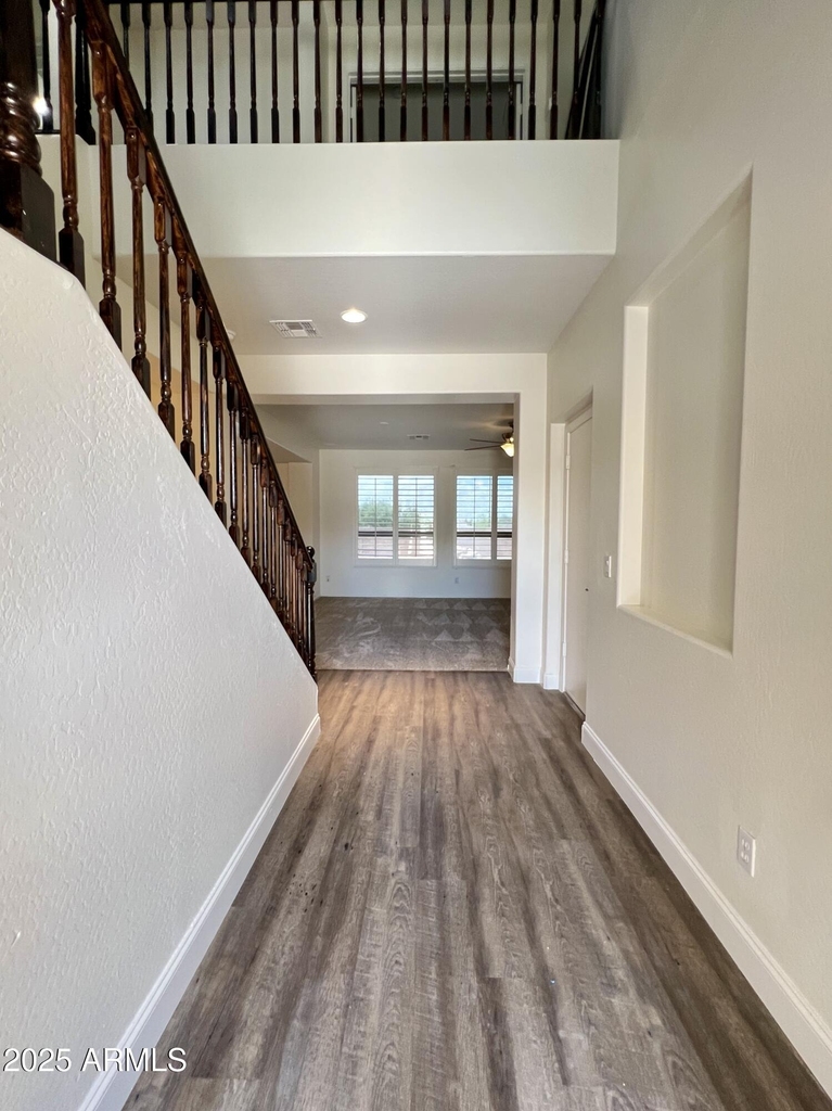 2890 S Miller Drive - Photo 3