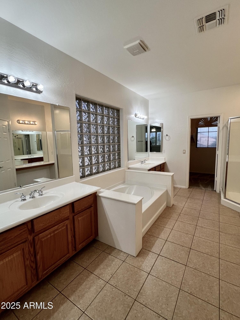2890 S Miller Drive - Photo 21