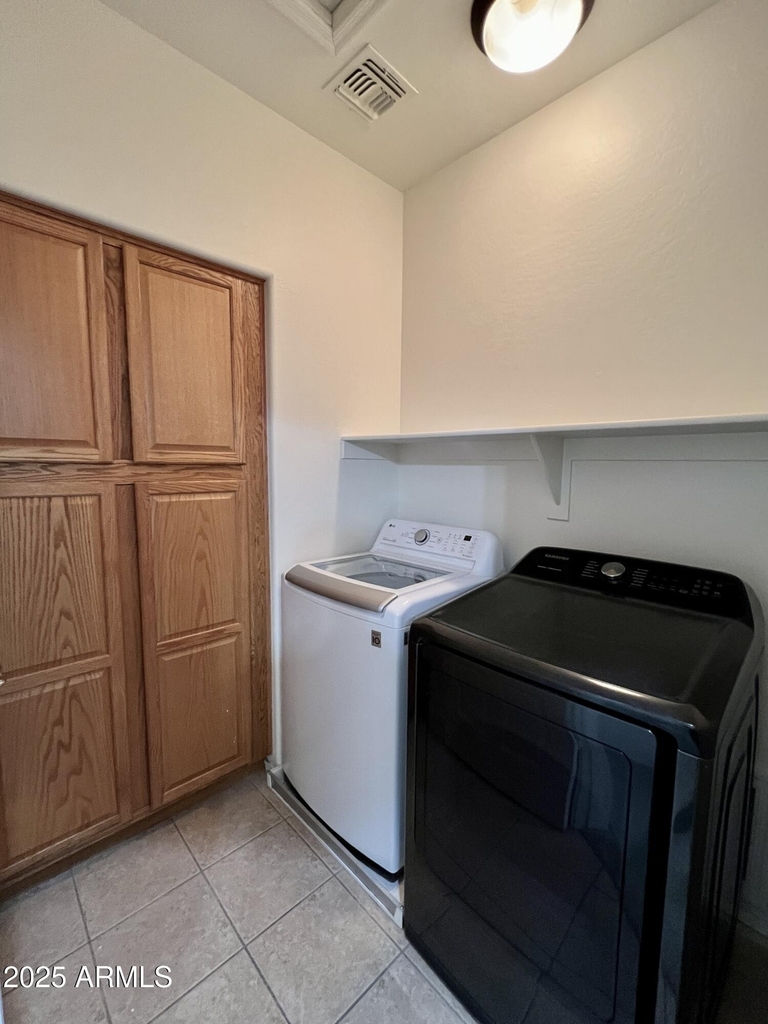 2890 S Miller Drive - Photo 18