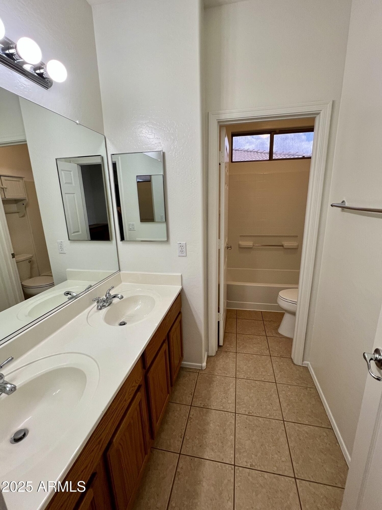 2890 S Miller Drive - Photo 15
