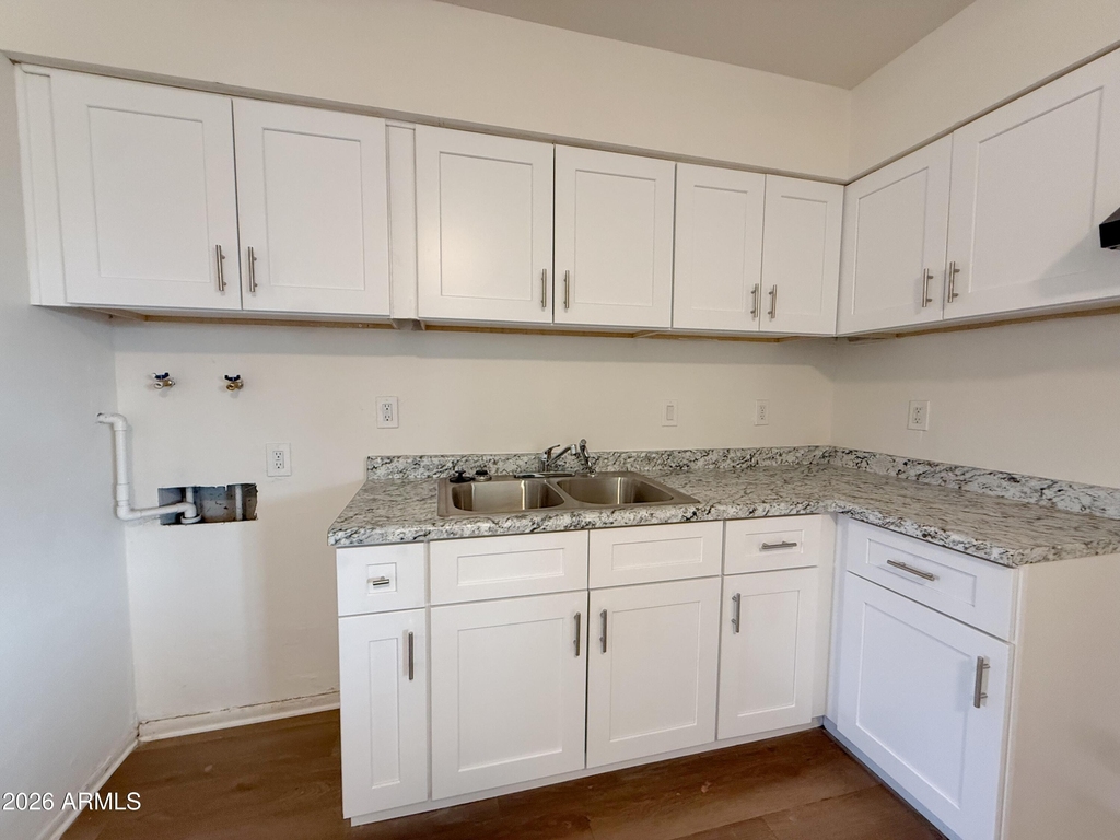 5825 W Flower Street - Photo 6