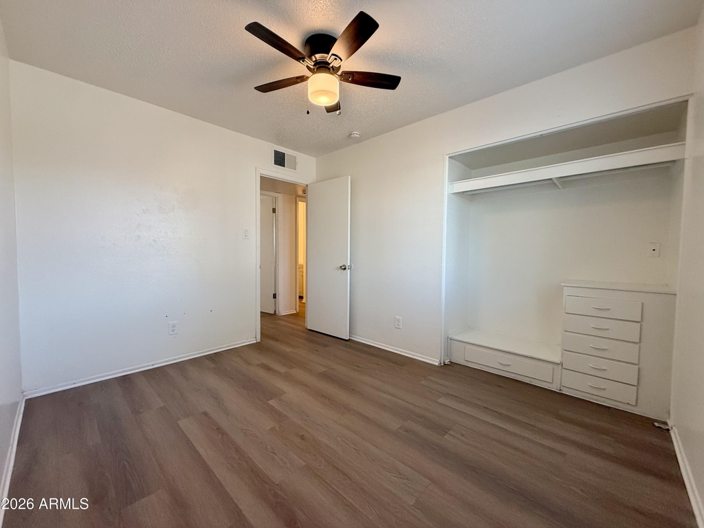 5825 W Flower Street - Photo 15