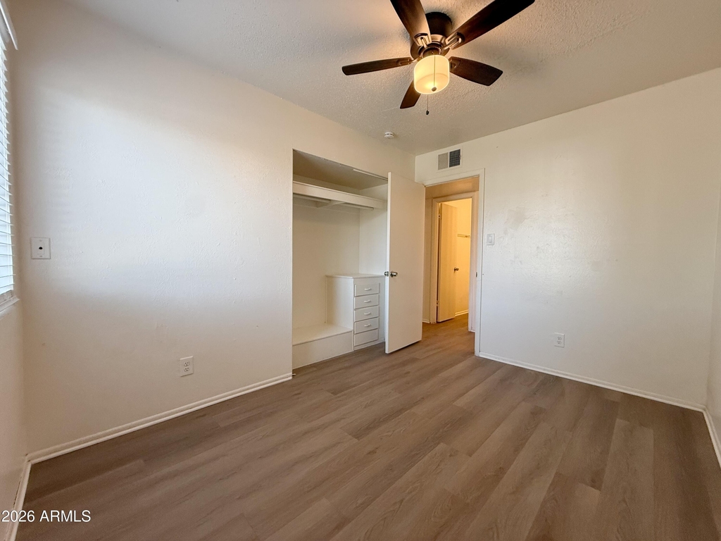 5825 W Flower Street - Photo 13