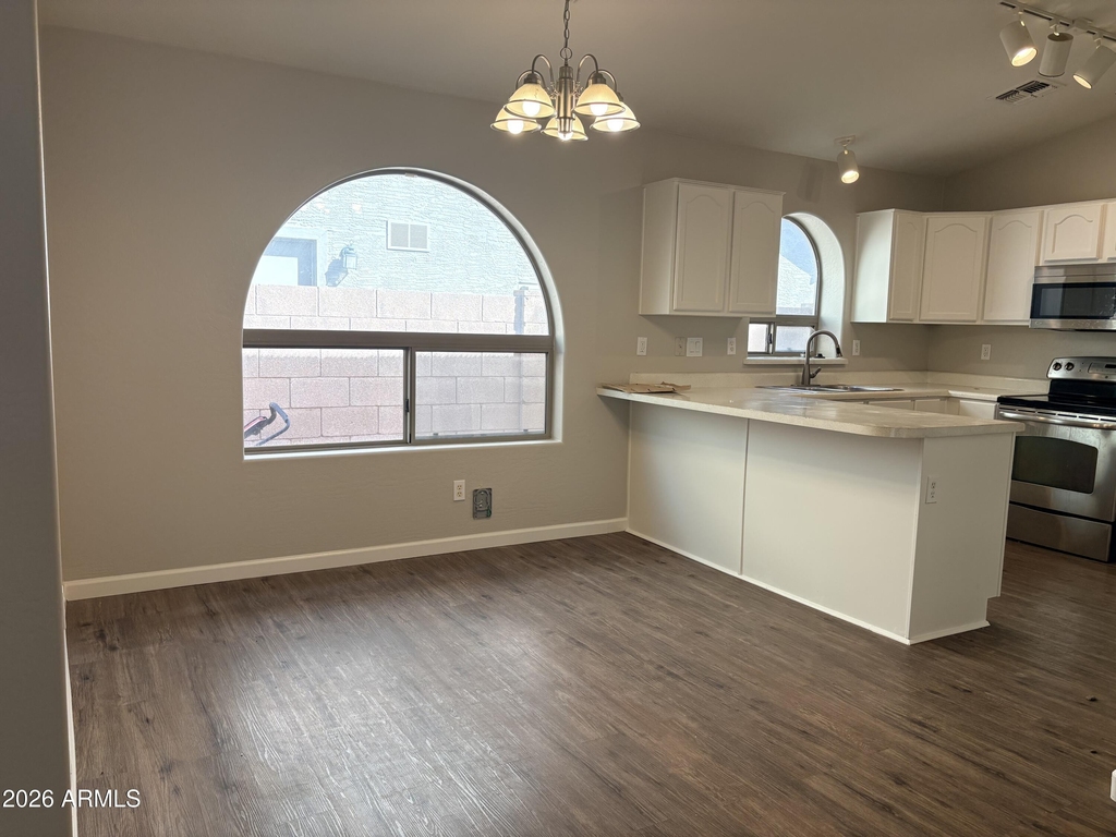 86 W Gold Dust Way - Photo 3