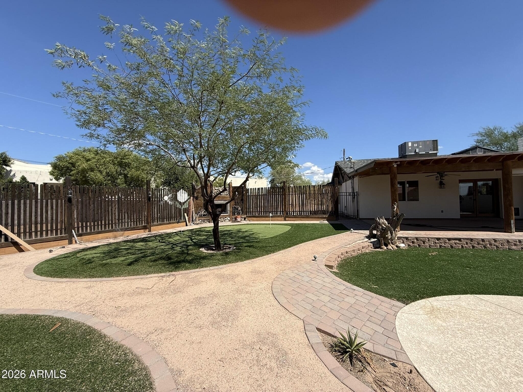 2914 N Hawes Road - Photo 1