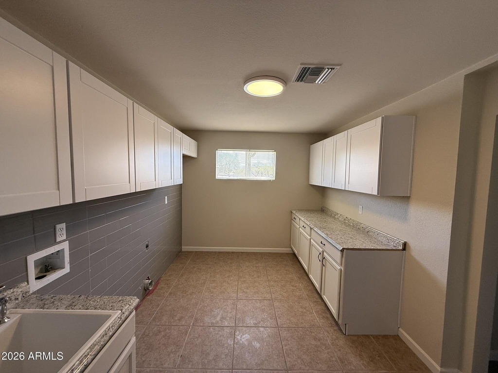 2914 N Hawes Road - Photo 11