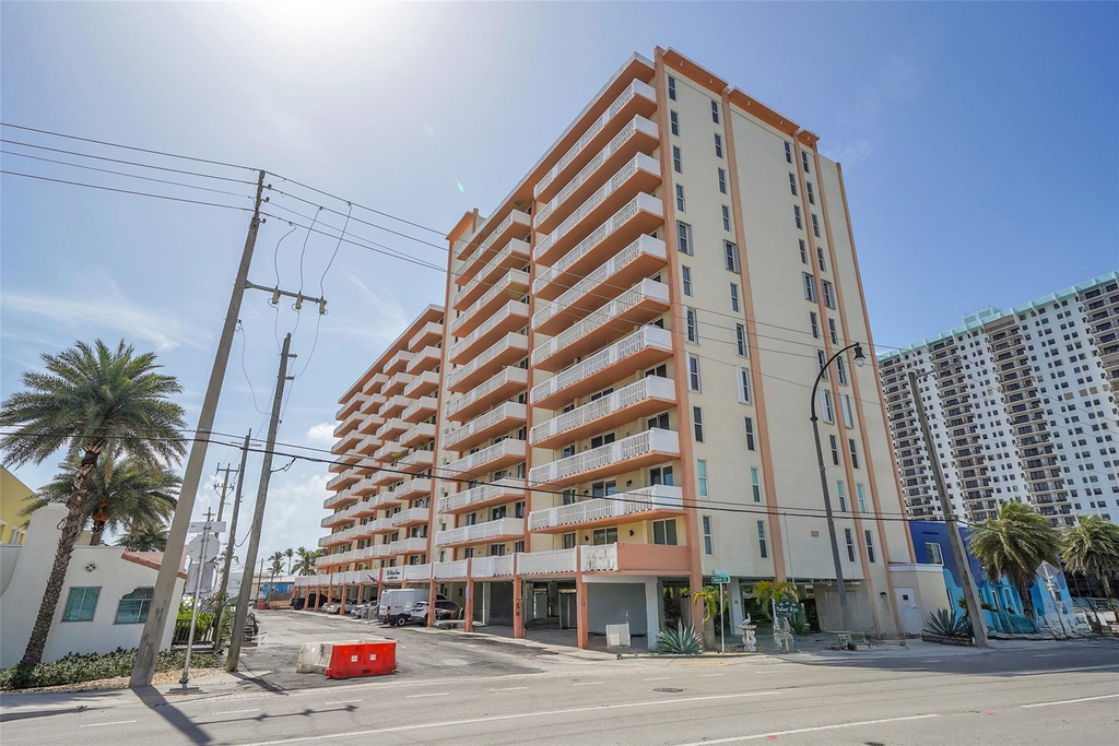 801 S Ocean Drive - Photo 1