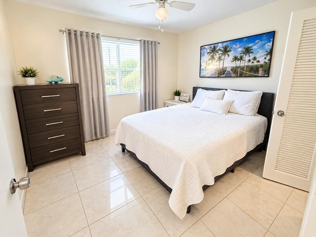 8345 Sunrise Lakes Boulevard - Photo 13
