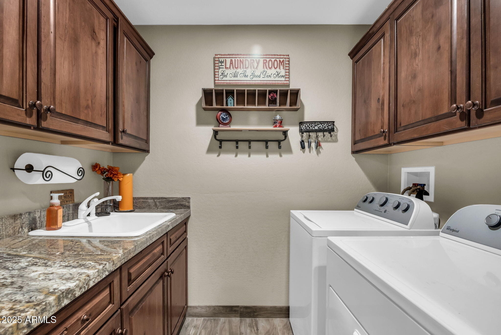 2458 E Roma Avenue - Photo 4