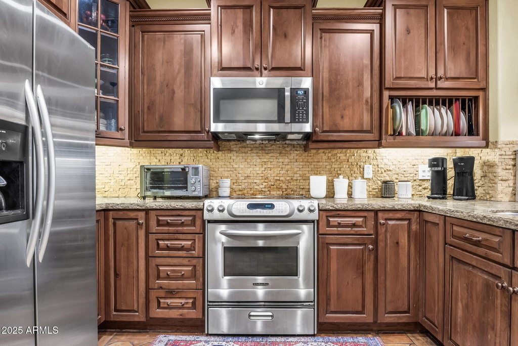 2458 E Roma Avenue - Photo 11