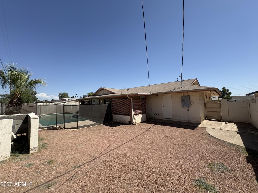 3828 W Lane Avenue - Photo 1