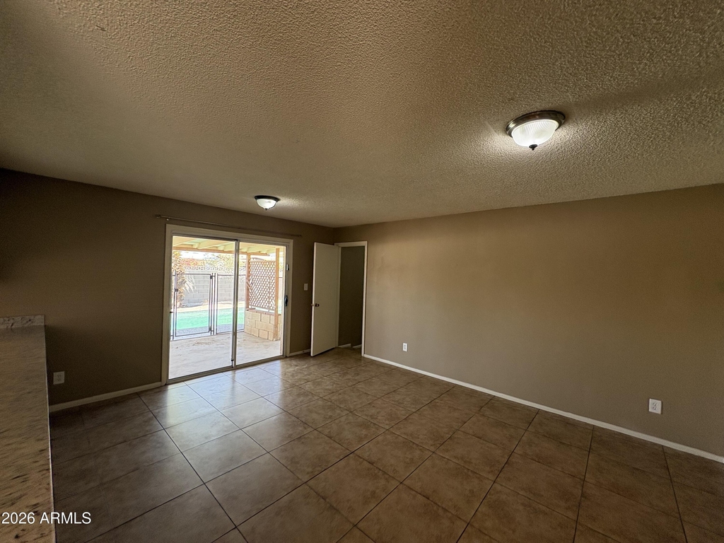 3828 W Lane Avenue - Photo 5