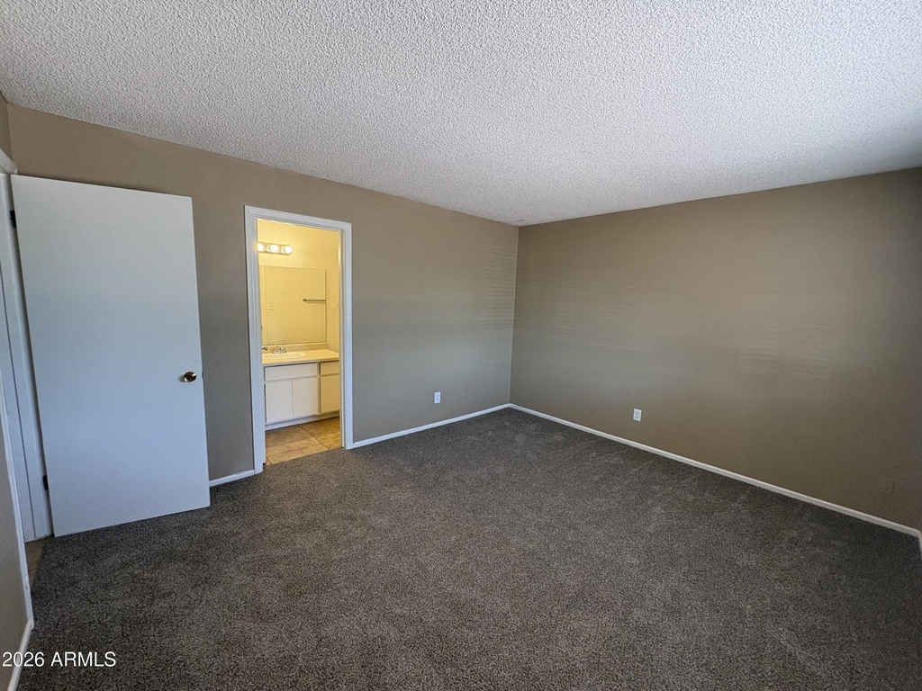 3828 W Lane Avenue - Photo 9
