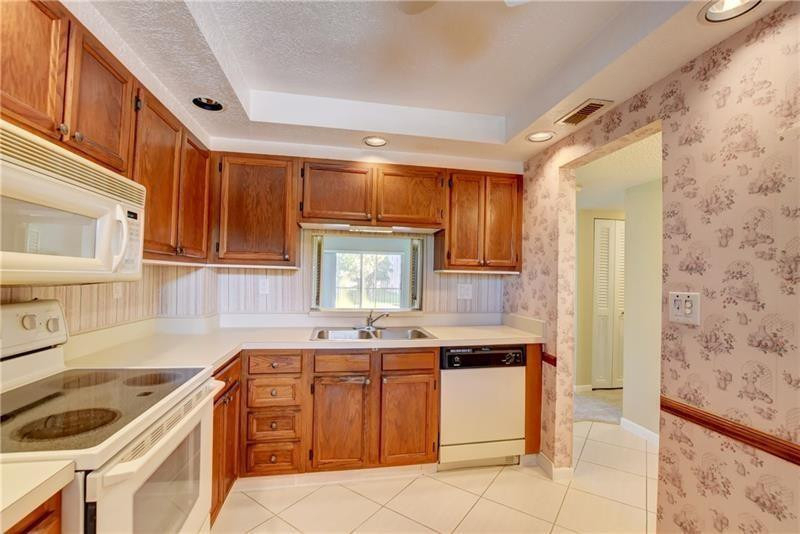 8735 Ramblewood Drive - Photo 14