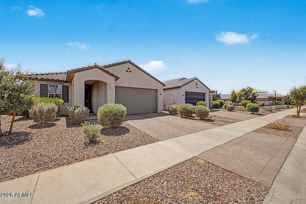 15587 W Kendall Street - Photo 1